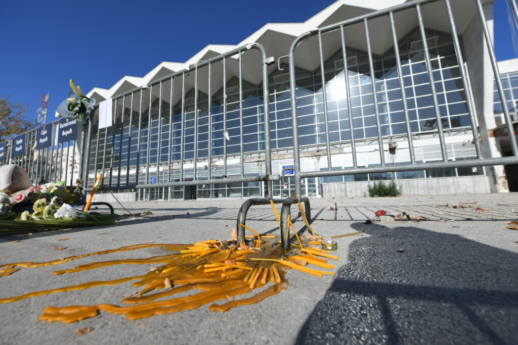 Drugi uče na greškama, vlast u Srbiji bi da ih zataška 2 Komemorativni skup u Novom Sadu godinu dana od pada nadstresnice Foto Amir Hamzagic nova rs 1