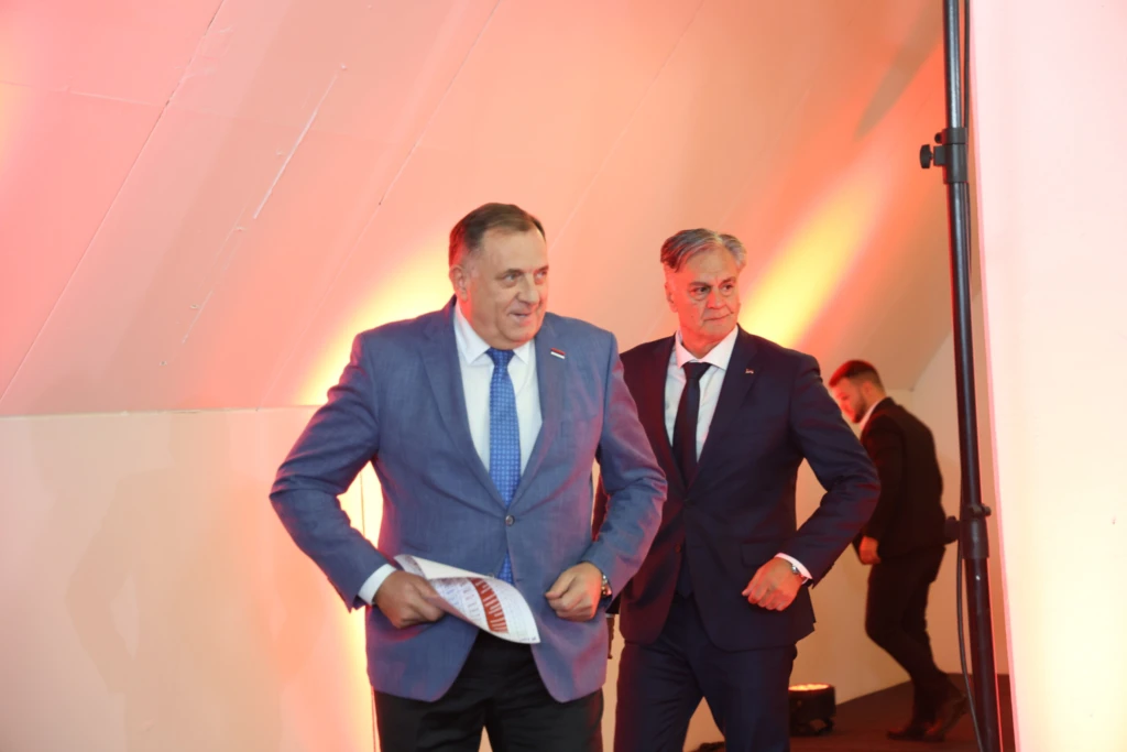 Dodikova pobeda sa ukusom poraza 6 dodik snsd 23112025 0001