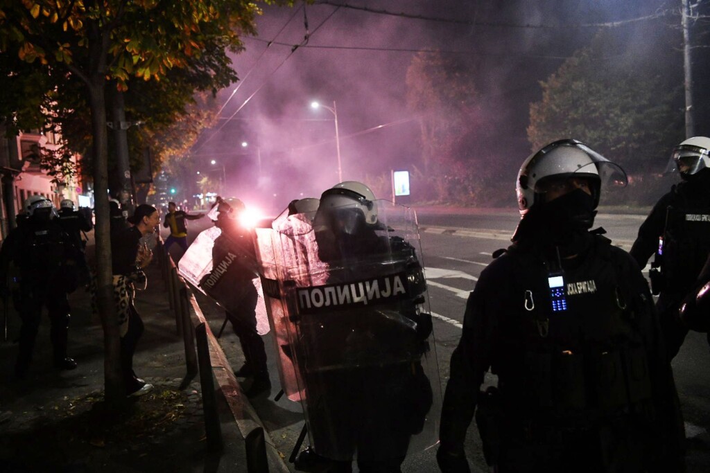 Predsedniče, pljunuli ste i ponizili žrtve 4 skup podrske dijani hrki Foto goran srdanov nova rs 12