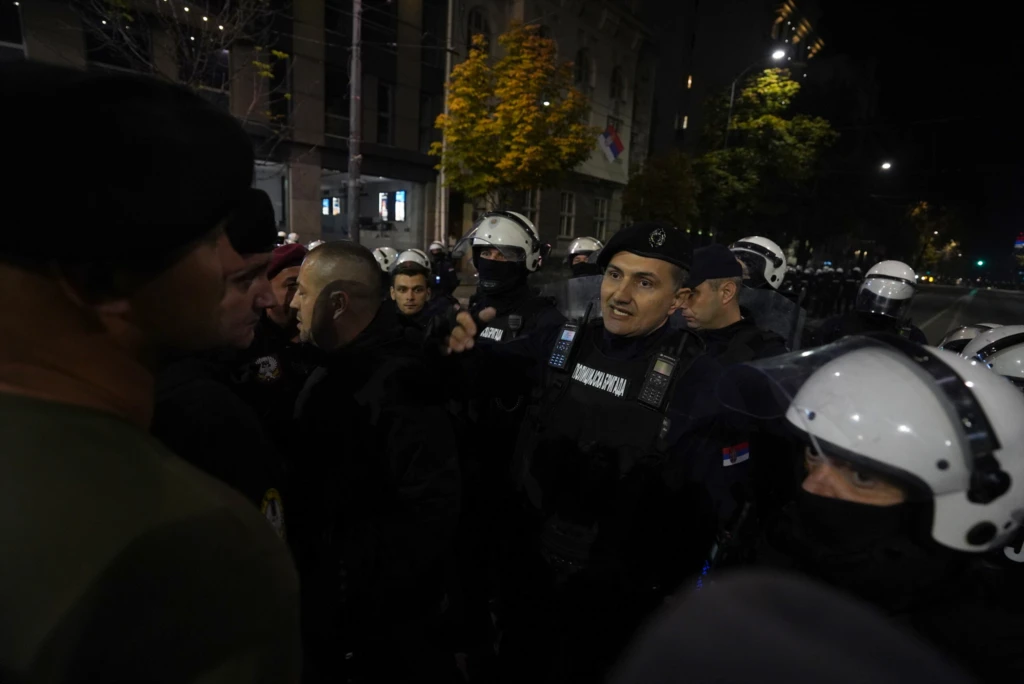 skusptina guzva 02112025 0032