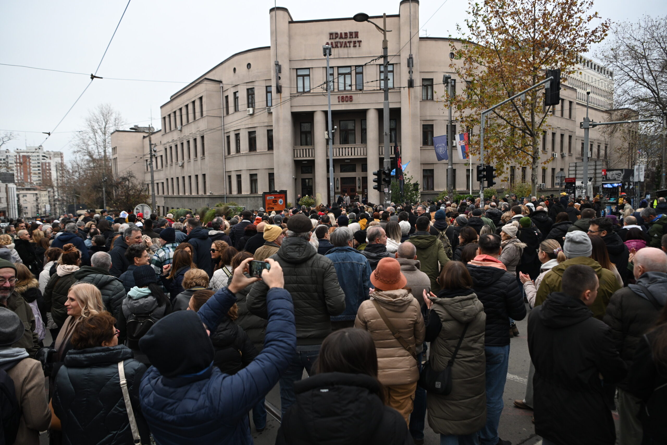 Trenutak istine 1 1765112441 Podrska TOK u Protest ispred Ustavnog suda 071225 Foto Marko Ljutica 36 scaled 1