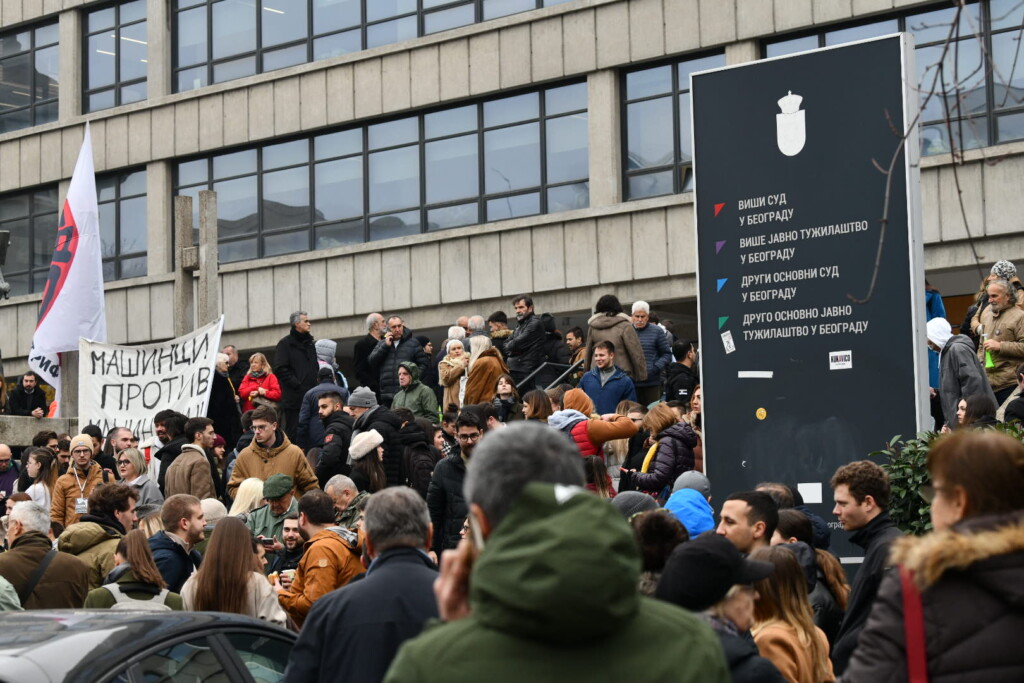 1765190204 1765190090016