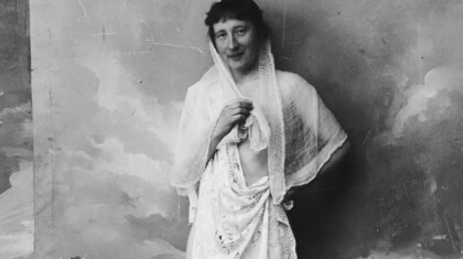 Bolettes sister Gina posing copy