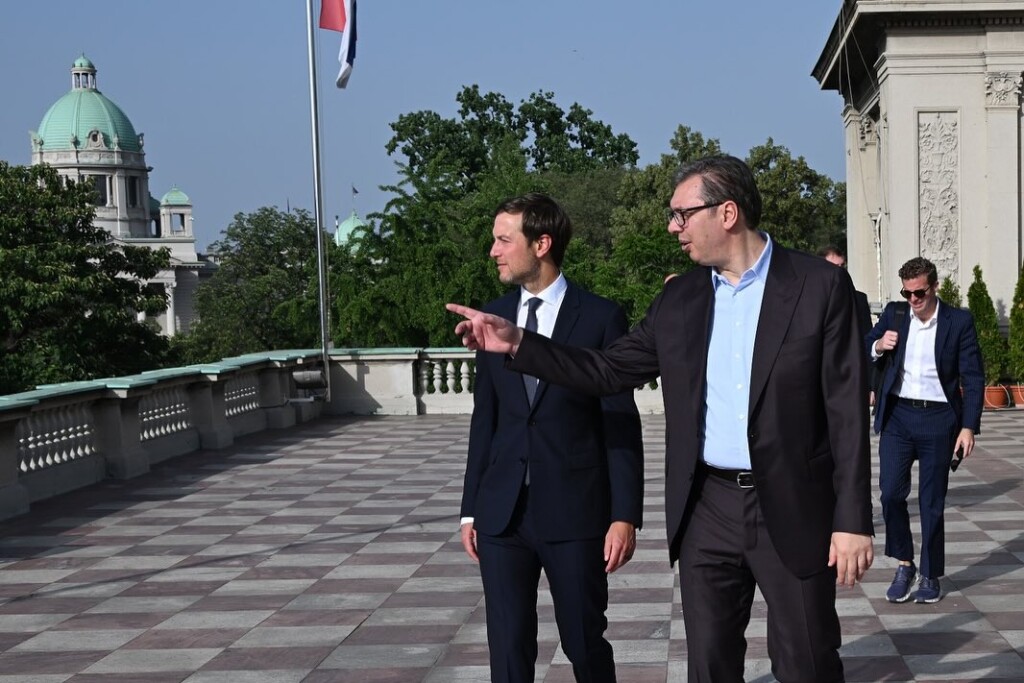 Inspirativna razmena ideja sa @jaredckushner kojem sam sa ponosom pokazao nas glavni grad i izlo3
