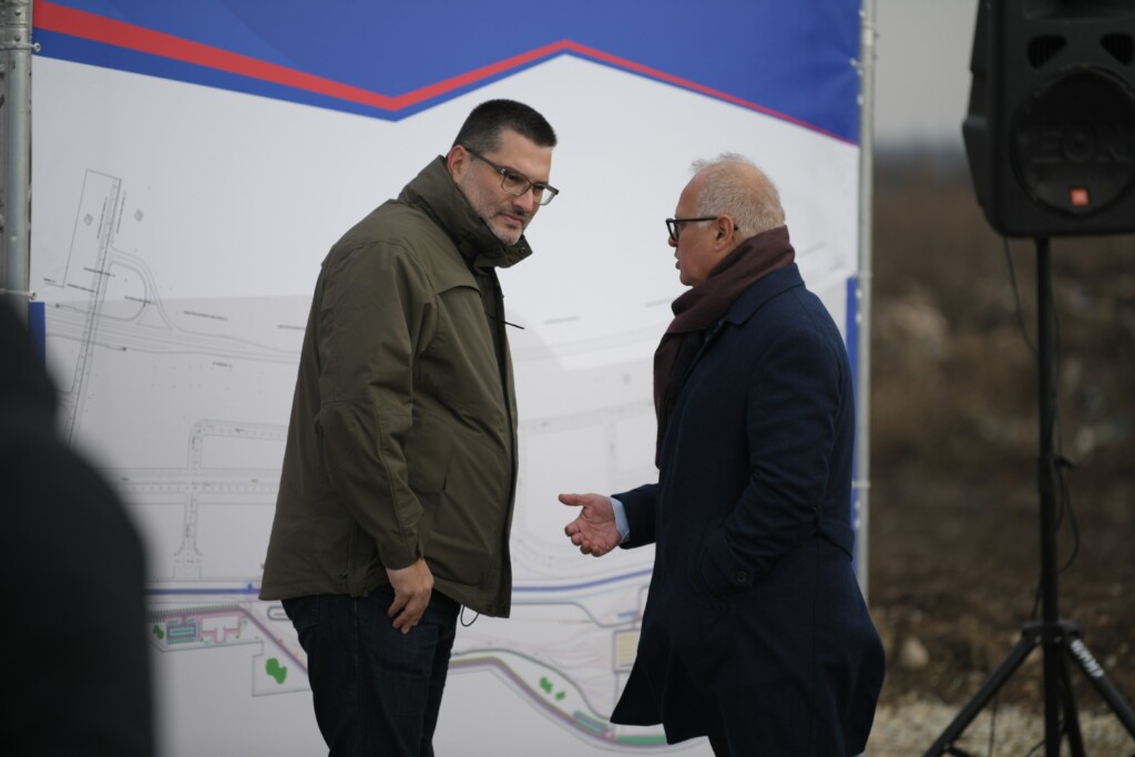 Kad se srpski funkcioneri prave Englezi 2 bosnjak foto dragan mujan