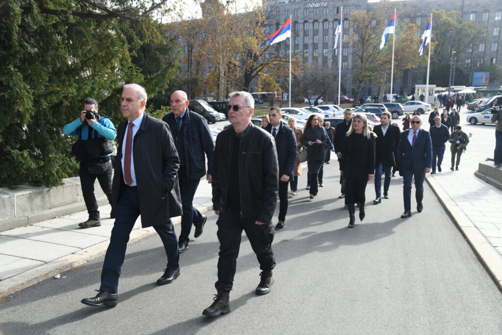 poslanici hrka skupstina 04112025 0022