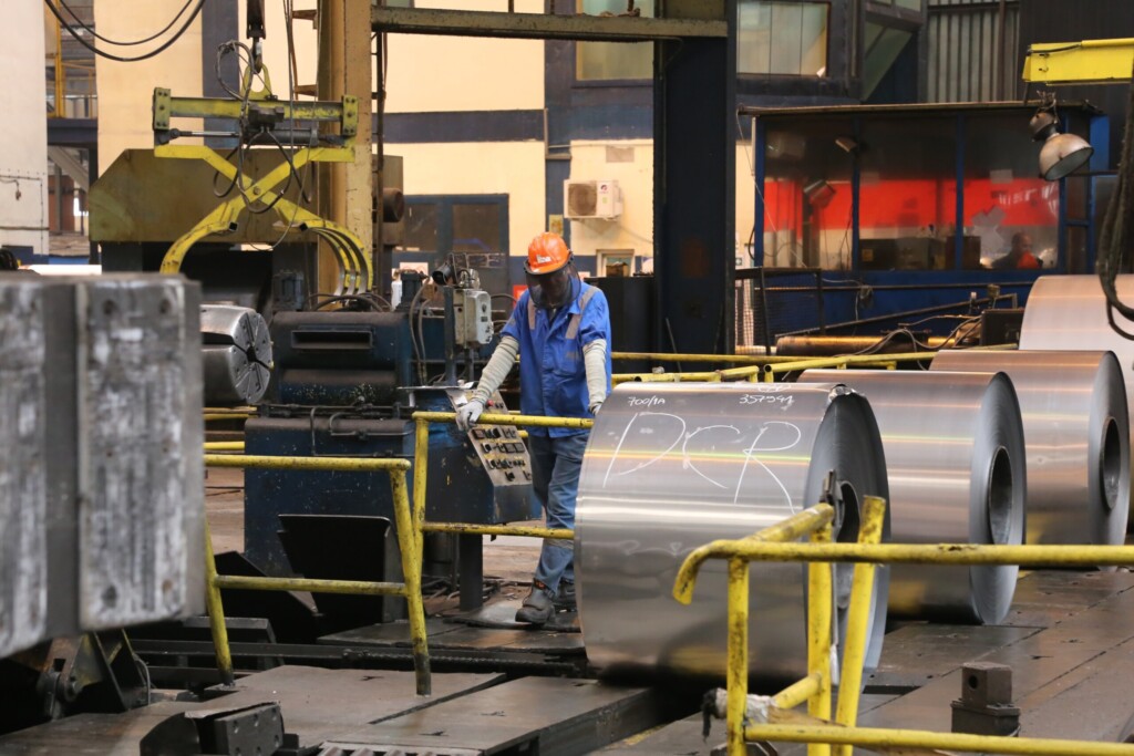 Prvi na udaru proizvođači struje, cementa, čelika, aluminijuma i đubriva