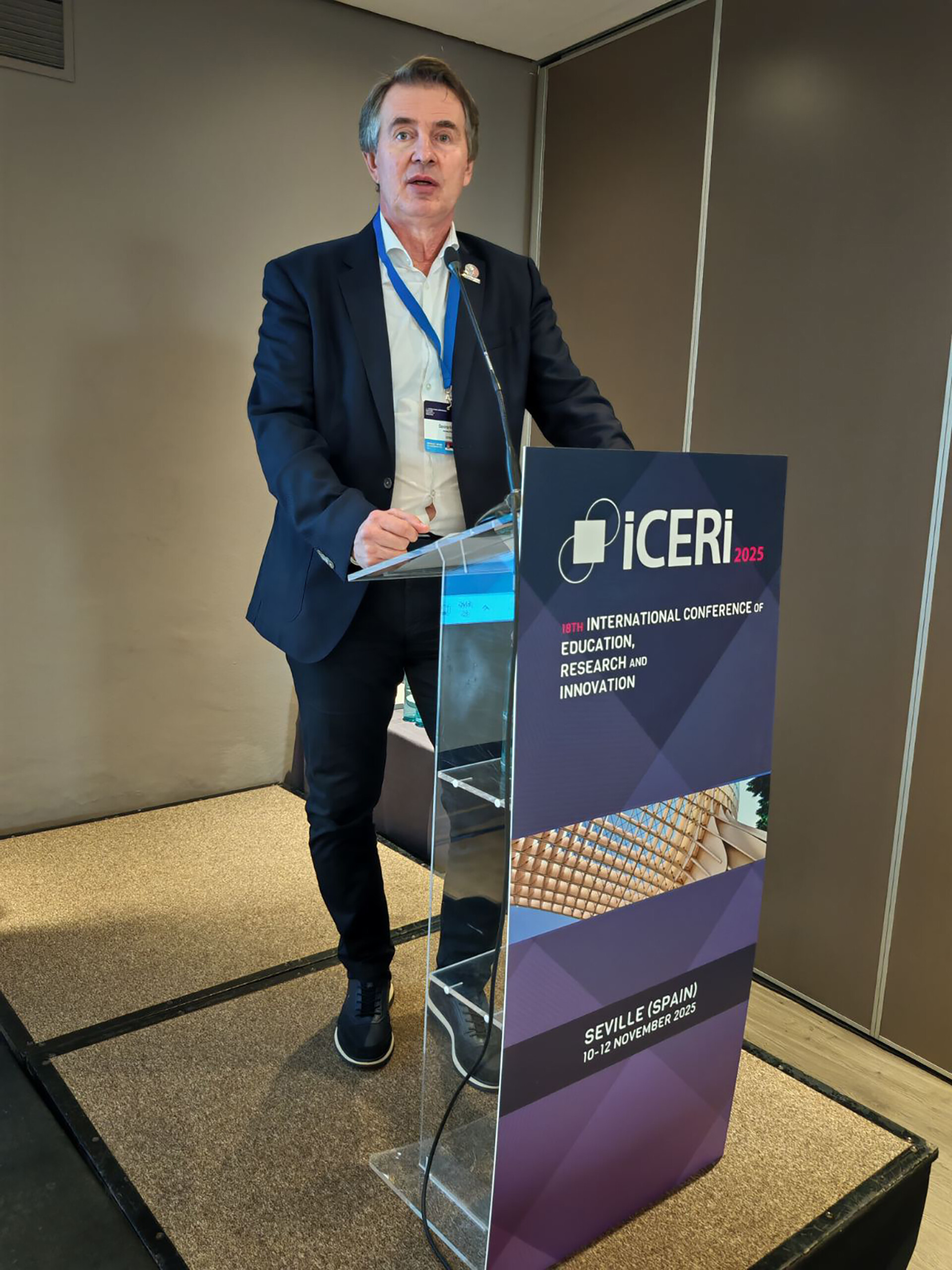 IMG 2517e3534c35c97a4f89a2b968f233e0 V copy