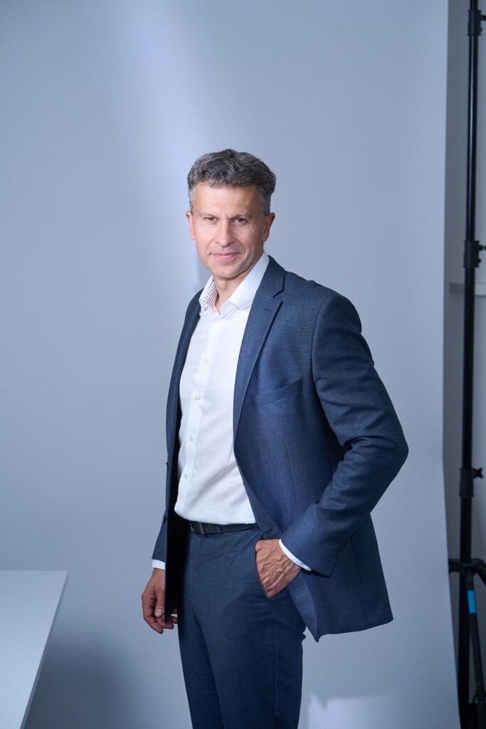 Tužba neće zaustaviti prodaju Jat Tehnike 3 Jozef Janov