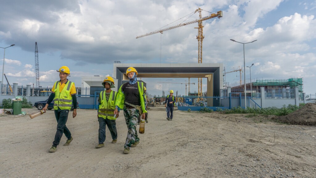 shutterstock 2072343476