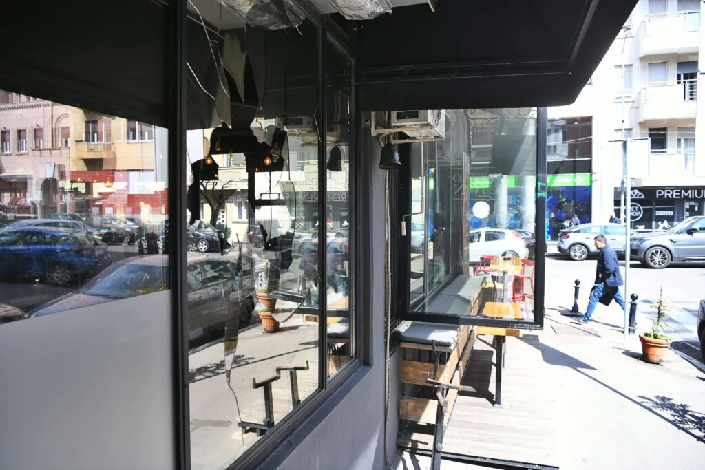 1774265177 vracar kafic bacen molotovljev kokt.original copy