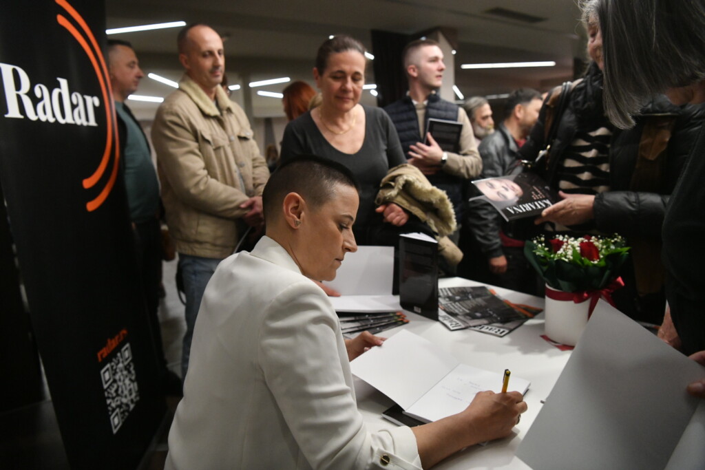 Valjevo promocija knjige Katarine Petrovic „Na putu ka slobodi 130326 Foto Vladislav Mitic Nova.rs II 86