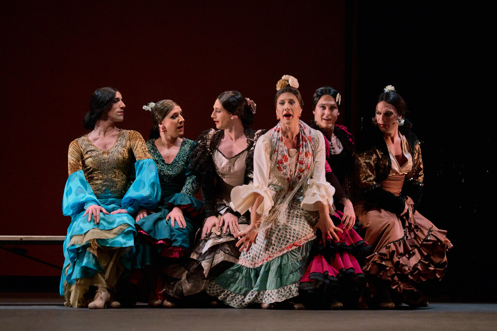 Sloboda u haljinama 2 A VIVA MGP7801 copia