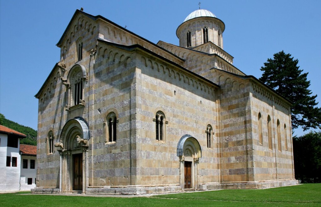 Zidine, ljudi i vera koja opstaje 7 decani