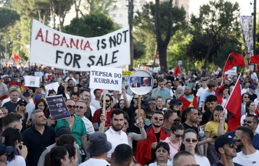 Beskrajna tranzicija i državna korupcija 5 14058571