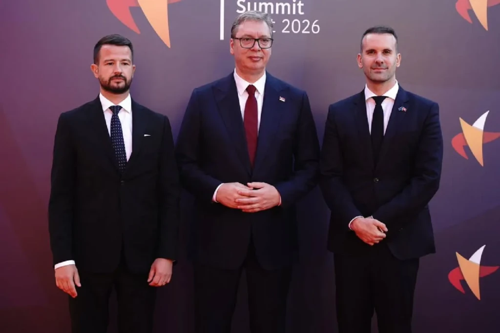 Ljubavni trougao bez mnogo ljubavi 4 1780600570 aleksandar vucic tivat crna gora sa.original