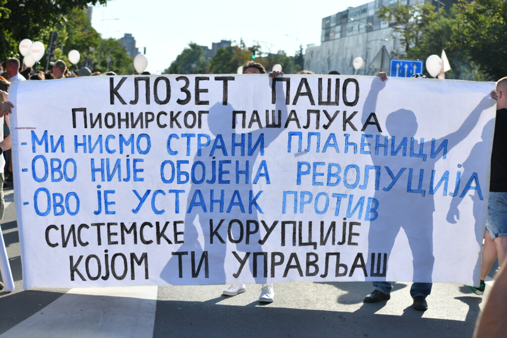Zašto Vučić zavisi od milosti stranaca 2 Novi Sad studentski protest 20.06.2026. foto Nova 4