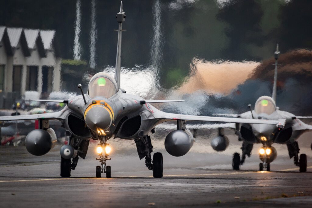Srpski delovi za francuske „rafale“ na dugom štapu 5 shutterstock 18580793291