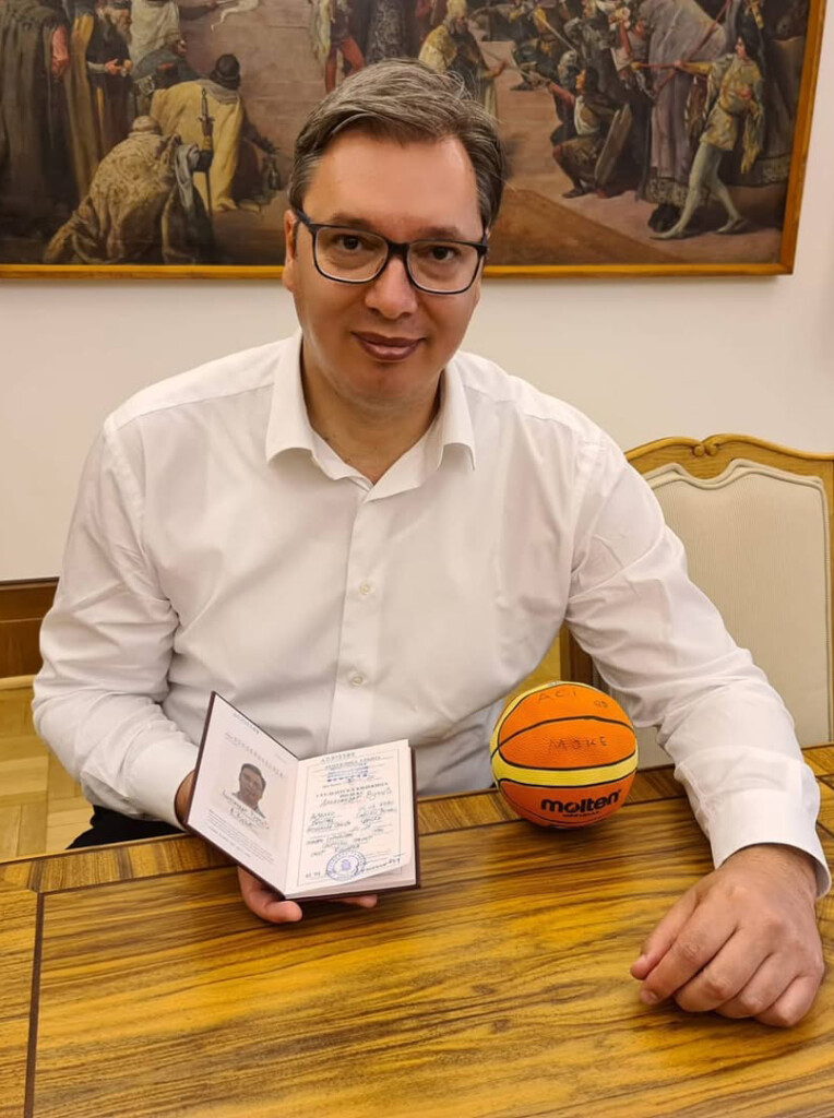 vucic lopta