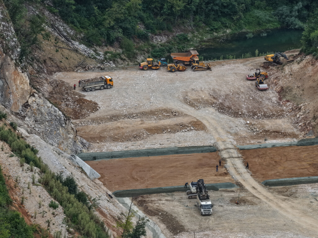 Veliki Rzav, još veći problemi 6 Brana Rzav Foto Rzavljani 5 copy