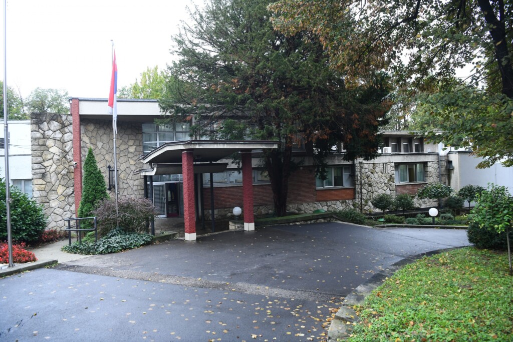 Luksuzne nekretnine kupovali i preko Komesarijata za izbeglice 4 klub poslanika Foto goran srdanov nova rs