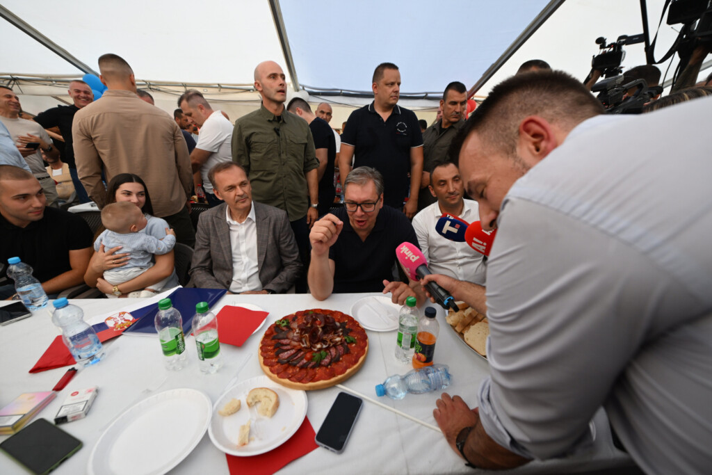Najedite se svih tih vaših funkcija 2 vucic selo 26072026 0017
