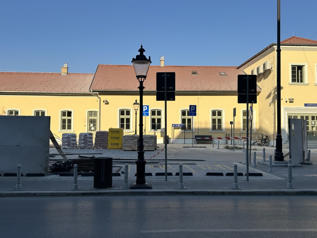 Pruga otvorena, stanice zatvorene 6 IMG 3925