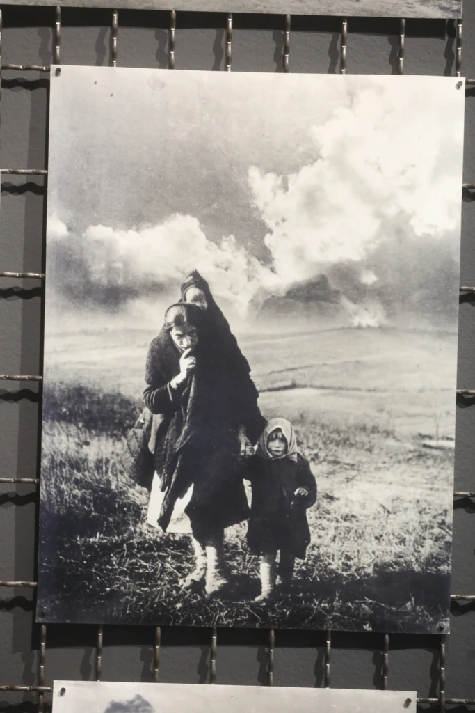 Žena u logoru je kosu lutke načinila od svojih vlasi 3 drugi svetski rat izlozba Foto Goran Srdanov Radar 28