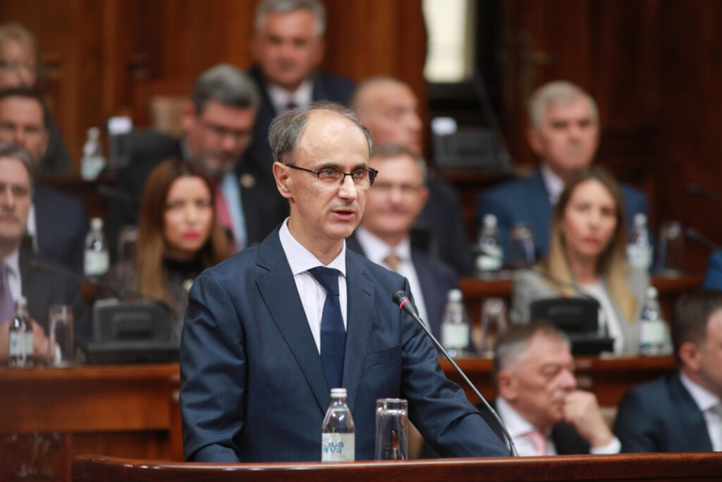 Kad obrazovanje služi vlasti, cenu plaćaju deca i nastavnici 3 ekspoze macut 15042025 0017