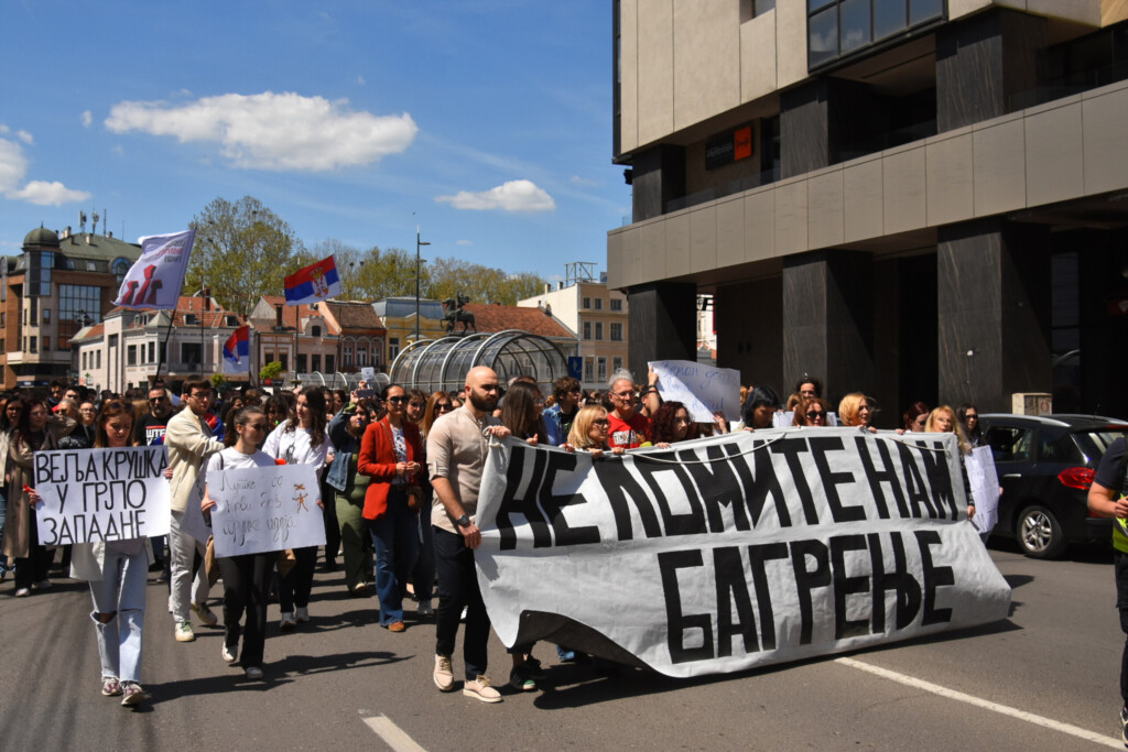 protest nis 25042026 0021