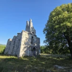 srusena crkva gospic
