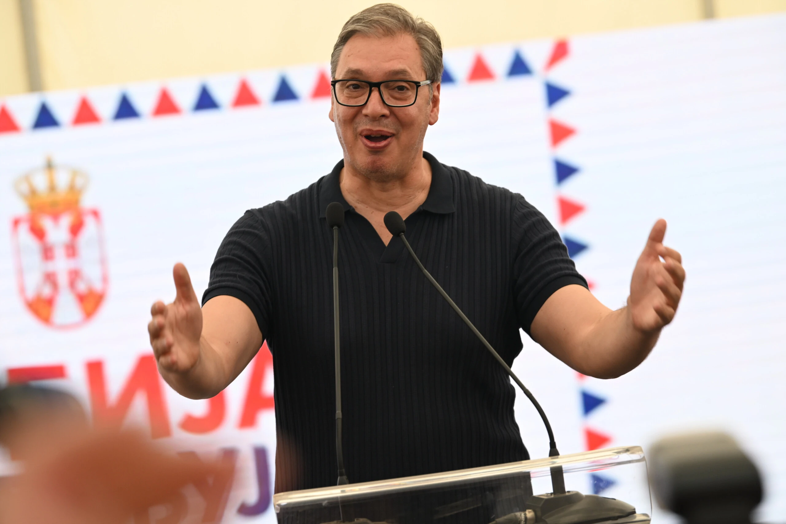 Da li je na redu deo o izdaji i kukavičluku 1 vucic selo 26072026 0024