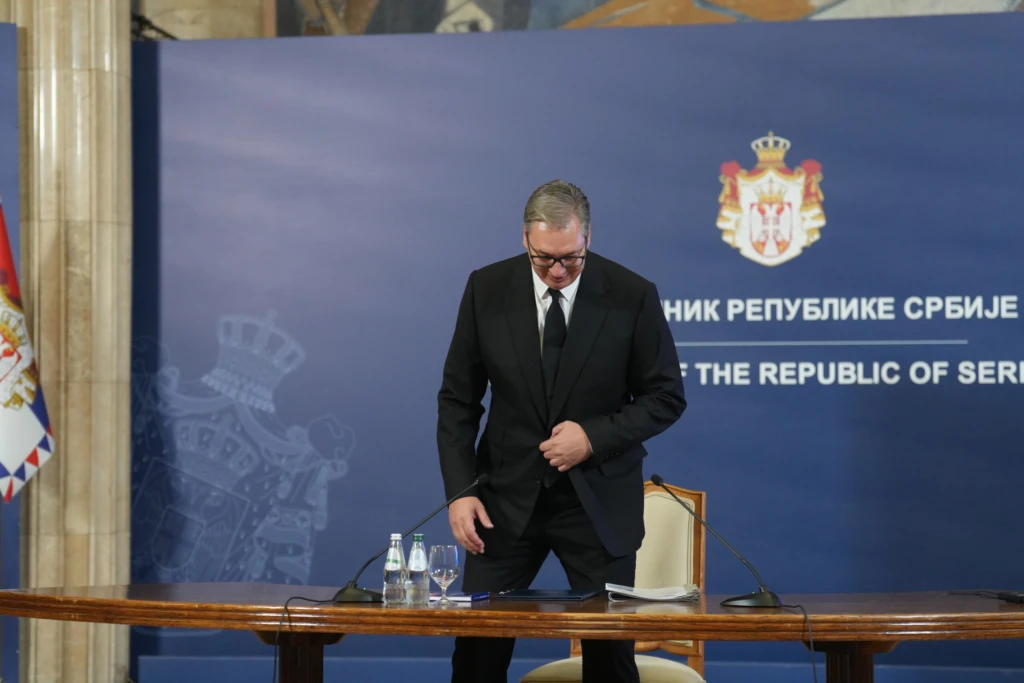 vucic obracanje javnosti 27092026 0028